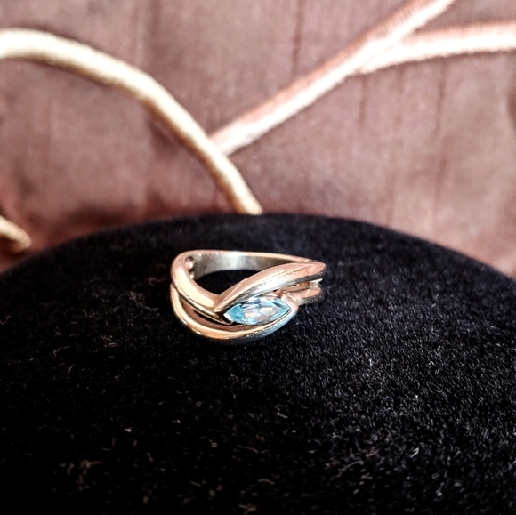 Blue Topaz Sterling Silver Swirl Ring - Picture 1 of 4